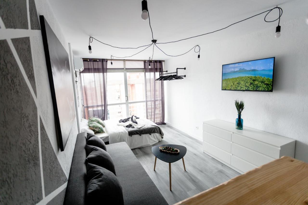 בנידורם Modern Studio With See And City View מראה חיצוני תמונה
