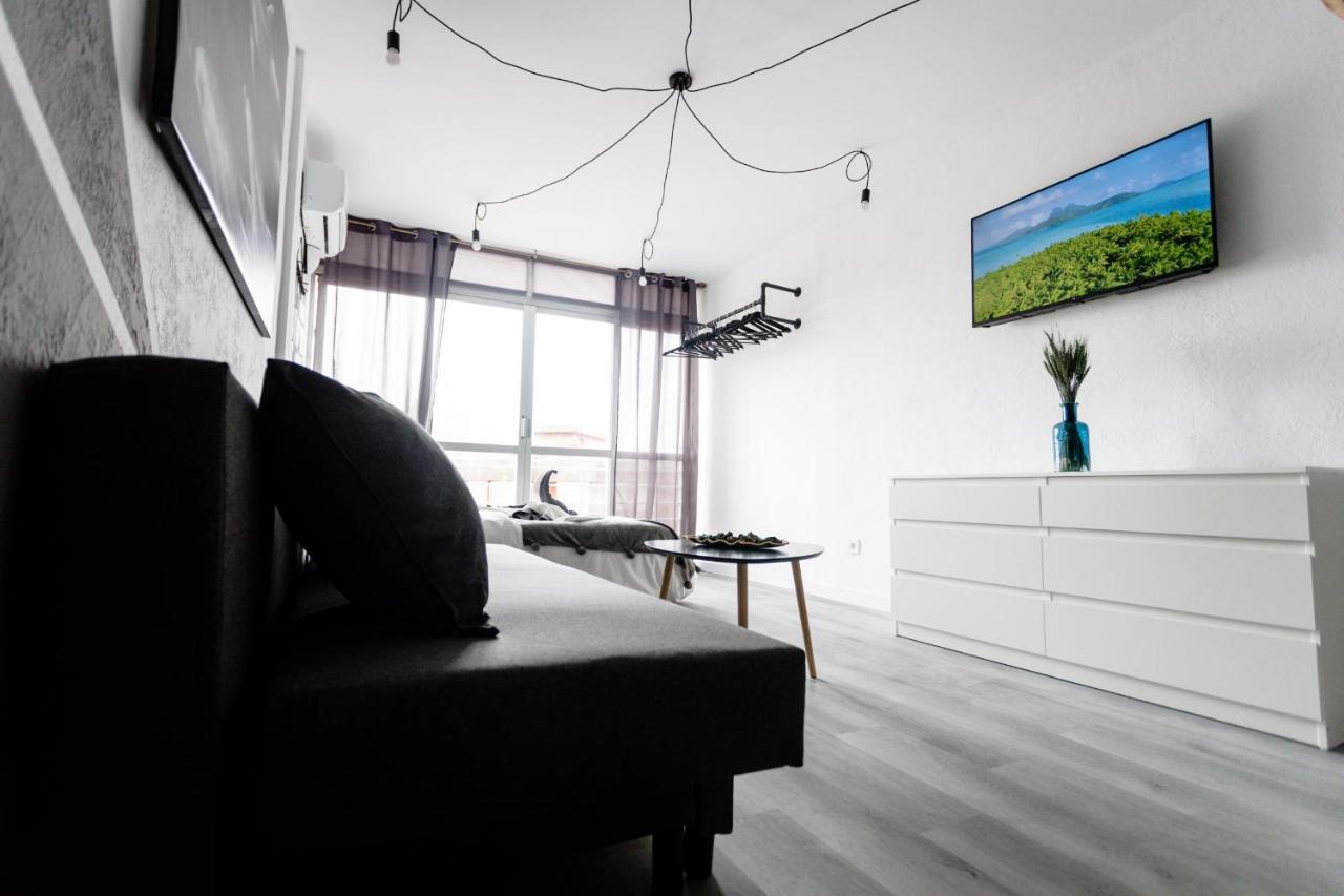 בנידורם Modern Studio With See And City View מראה חיצוני תמונה